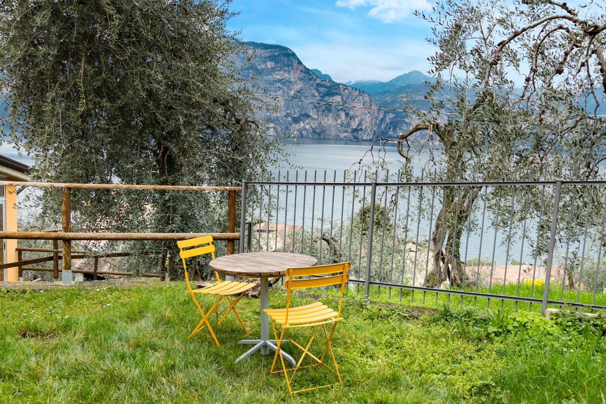Ca De L'Angelon -- Vittoria House Villa Brenzone sul Garda Luaran gambar