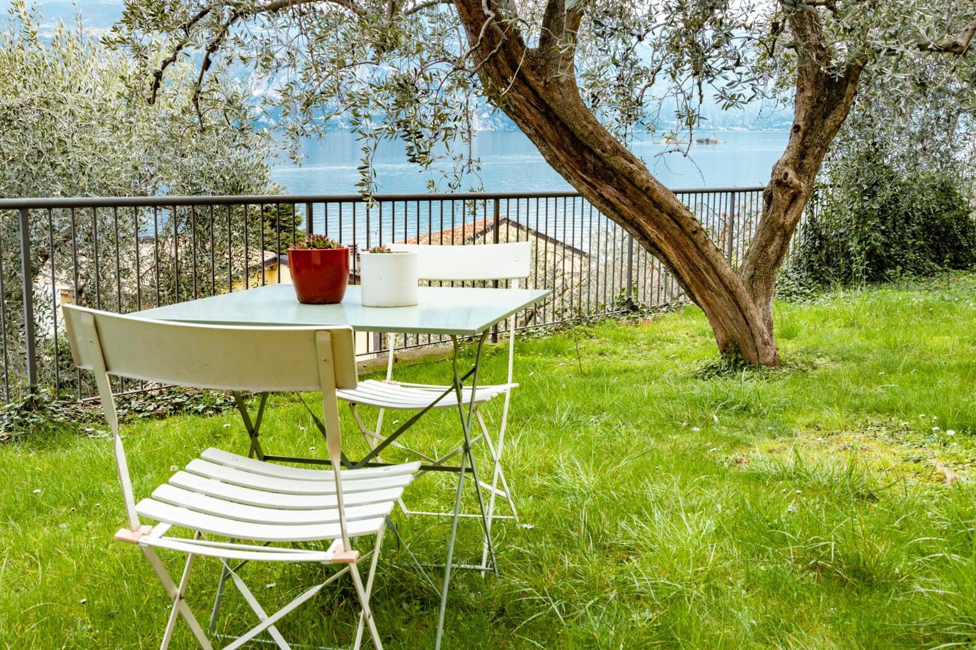 Ca De L'Angelon -- Vittoria House Villa Brenzone sul Garda Bilik gambar